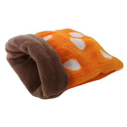 Polka Dot Lovely Plush Sleeping Bag Mini Pet Bed Nest for Guinea Pig Hamster