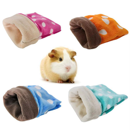Polka Dot Lovely Plush Sleeping Bag Mini Pet Bed Nest for Guinea Pig Hamster